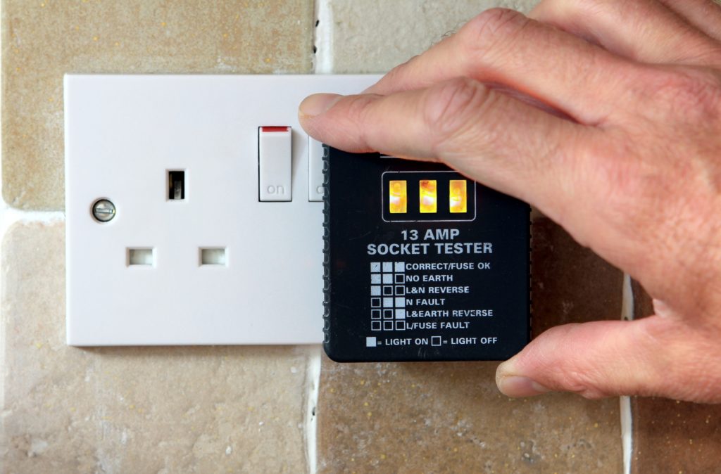 13 amp socket tester-types of electrical testers